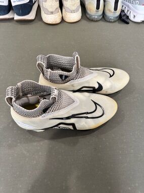 Nike Mens Alpha Slip-On Cleats - White/Black